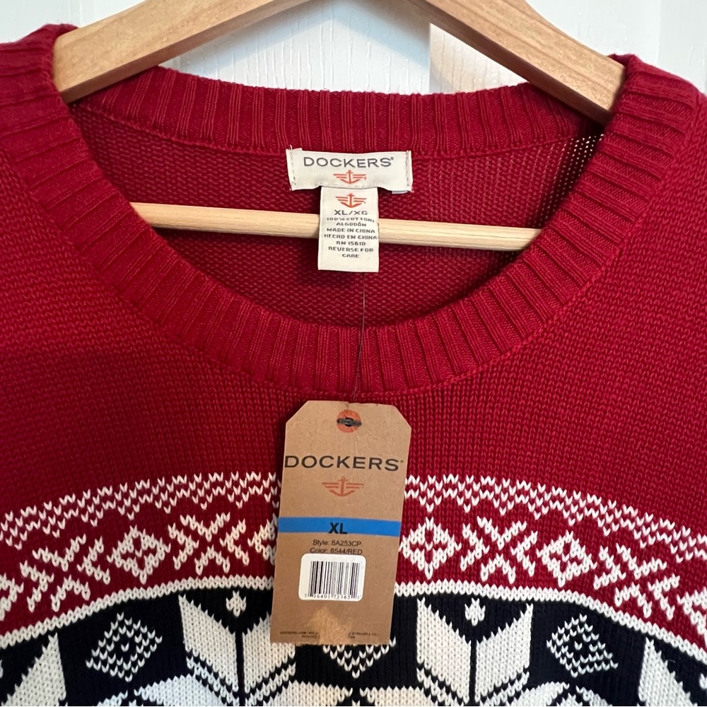 Dockers Classic Red Geometric Men's Crewneck Winter Holiday Christmas Sweater XL - Picture 5 of 7